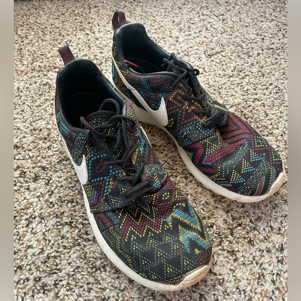 Limited edition Nike Roshes!!